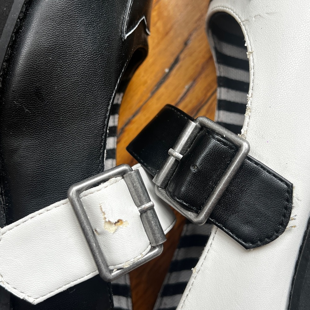 “Cat you Later” Dolls Kill Black & White Dress Shoes - Picture 6 of 12